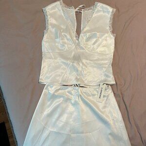 Commense White Skirt Set